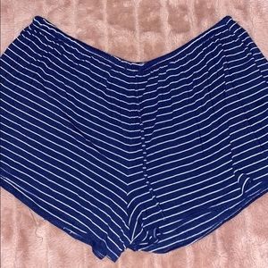 Striped comfy shorts